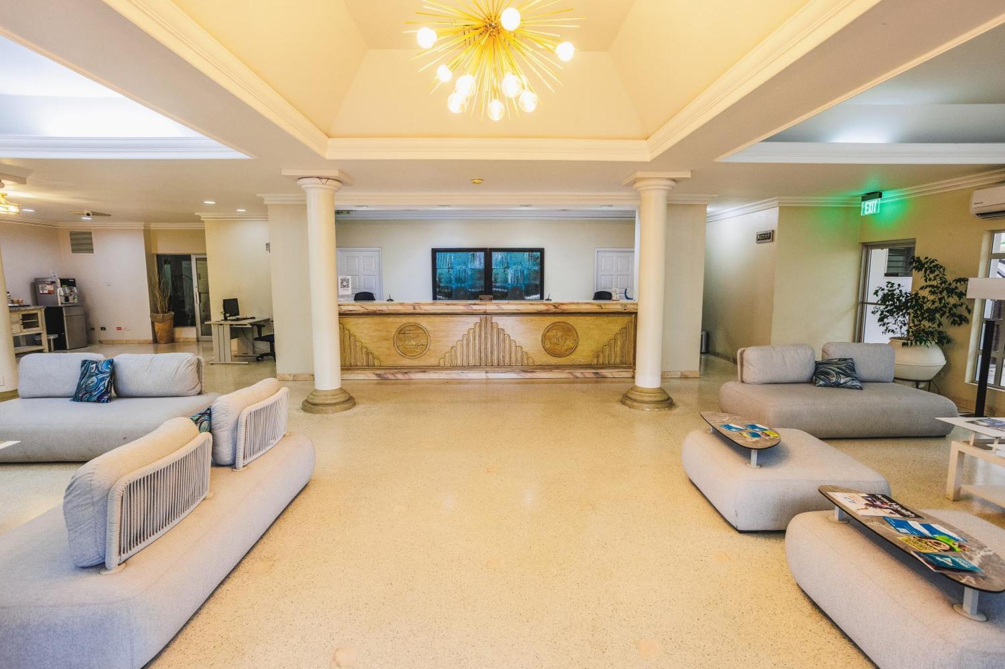 Blue Horizon Hotel Rockley Exterior photo